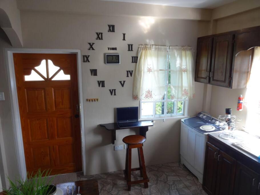 St. George'S Holiday Studio Vacation Of A Lifetime Fontenoy Екстериор снимка