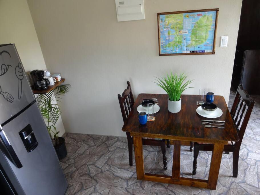St. George'S Holiday Studio Vacation Of A Lifetime Fontenoy Екстериор снимка